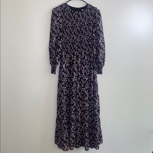 Chic Long Sleeve Floral Dress in Black and Pink